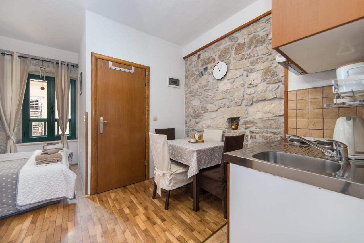 גראדאץ Apartments Gajeta מראה חיצוני תמונה