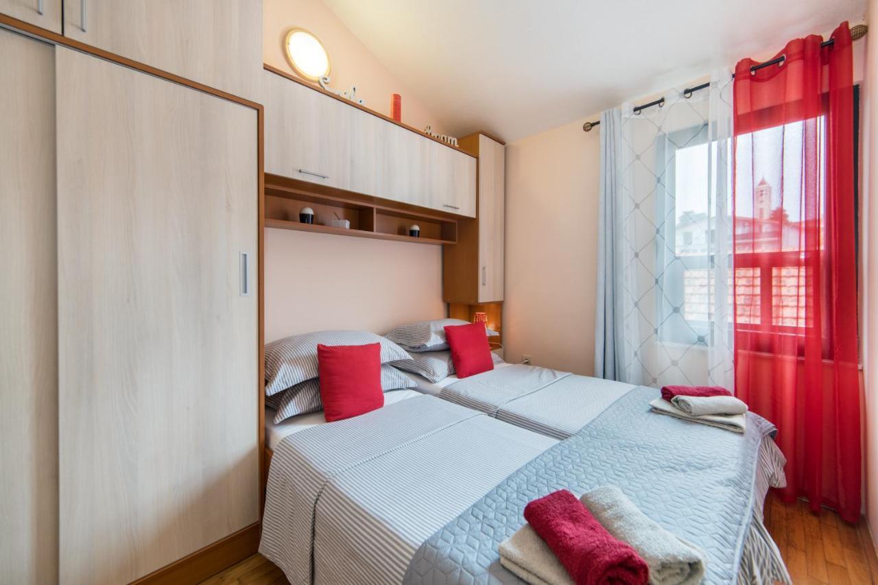 גראדאץ Apartments Gajeta מראה חיצוני תמונה