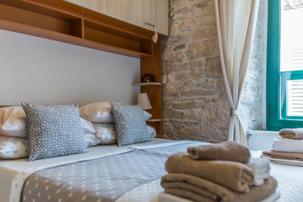 גראדאץ Apartments Gajeta מראה חיצוני תמונה